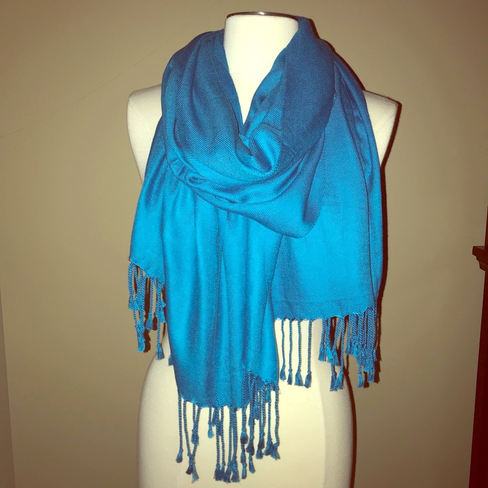 Oversized wrap/scarf
